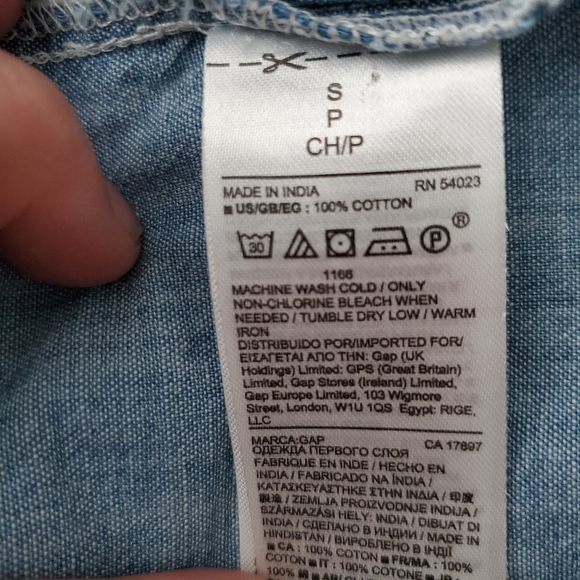 GAP square neck 3/4 sleeve denim top - Picture 6 of 6